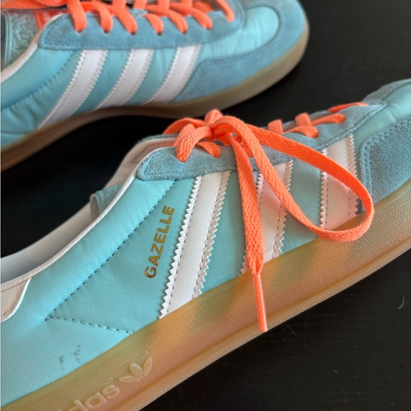 Adidas Gazelle Teal and Peach Sneakers - Picture 9 of 11